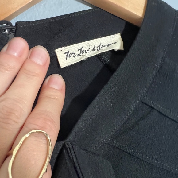 Revolve Poppy Ruffle Cropped Elbow Sleeve Blouse - Picture 4 of 12